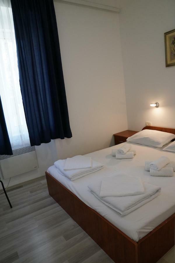 Sesar Apartments Krk - No. 2 Vinko Krk Town Exterior photo